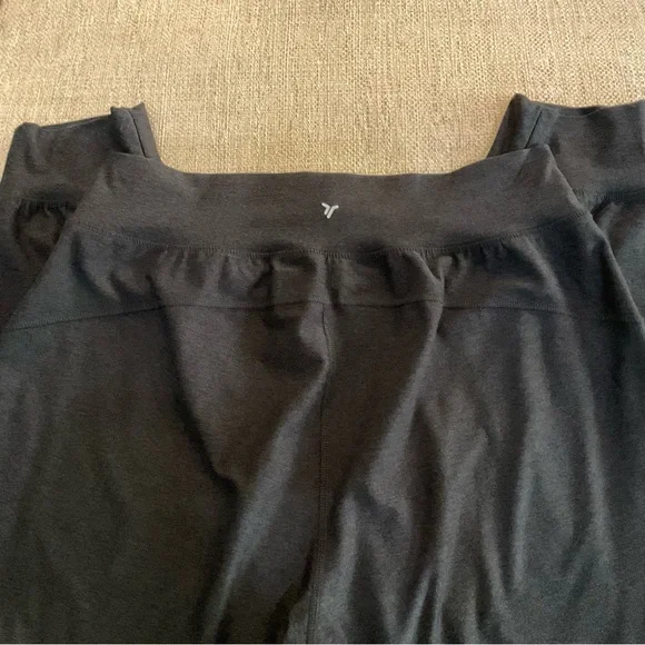 Old Navy Black Women's Joggers size M. - Picture 9 of 9